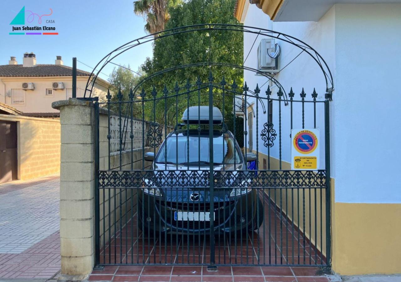 Casa Juan Sebastian Elcano Gelves Екстер'єр фото